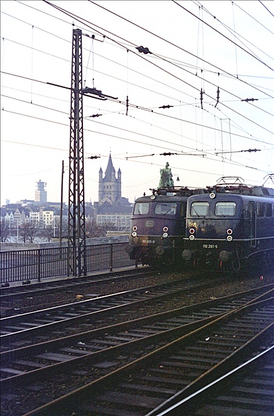 Foto:: DB 110 405-8 / Koeln / 20.11.1974 (Foto,Fotos,Bilder,Bild,)