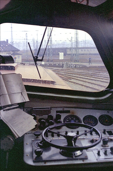 Foto:: DB 212 / Wuppertal-Vohwinkel / 01.12.1974 (Foto,Fotos,Bilder,Bild,)