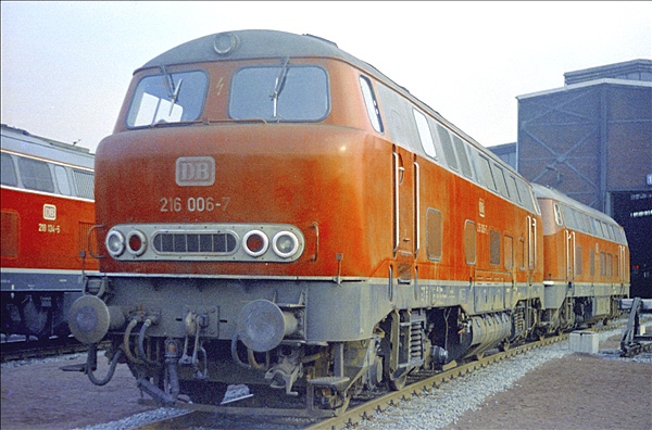 Foto:: DB 216 006-7 + DB 218 134-5 / Dortmund / 01.03.1975 (Foto,Fotos,Bilder,Bild,)