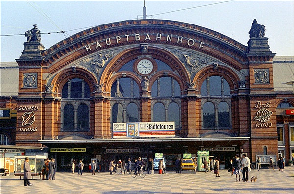 Foto:: Gebaeude / Bremen-Hauptbahnhof / 23.03.1975 (Foto,Fotos,Bilder,Bild,)