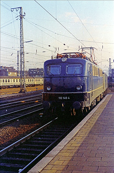 Foto:: DB 110 148-4 / Muenster / 08.04.1975 (Foto,Fotos,Bilder,Bild,)