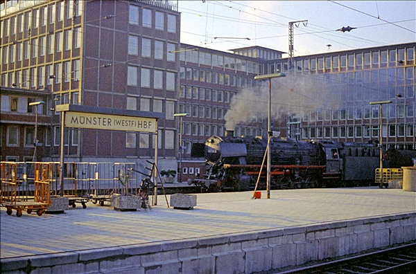 Foto:: DB 043 / Muenster / 08.04.1975 (Foto,Fotos,Bilder,Bild,)