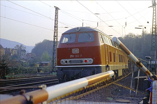 Foto:: DB 218 133-7 / Hagen / April 1975 (Foto,Fotos,Bilder,Bild,)