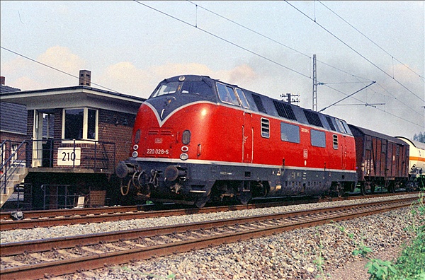 Foto:: DB 220 028-5 / Rheine / 20.05.1975 (Foto,Fotos,Bilder,Bild,)
