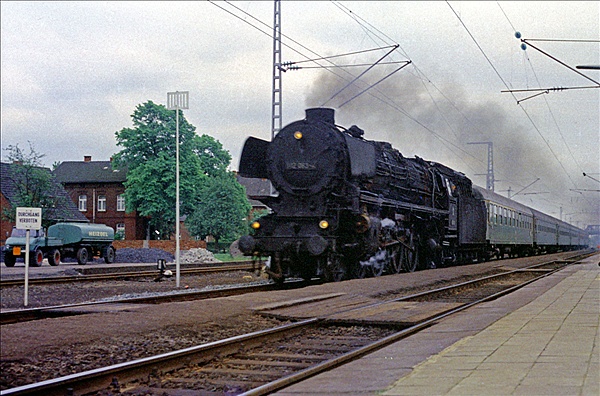 Foto:: DB 012 063-4 / Salzbergen / 29.05.1975 (Foto,Fotos,Bilder,Bild,)