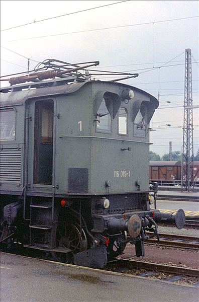 Foto:: DB 116 019-1 / Freilassing / 21.07.1975 (Foto,Fotos,Bilder,Bild,)