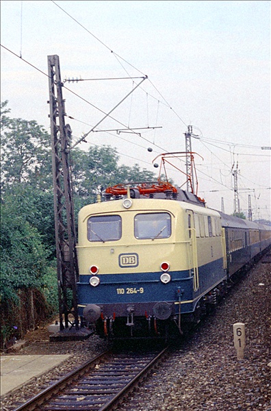 Foto:: DB 110 264-9 / Muenchen / 24.07.1975 (Foto,Fotos,Bilder,Bild,)