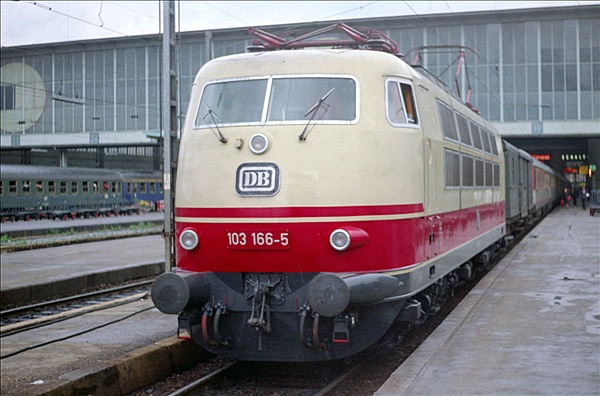 Foto:: DB 103 166-5 / Muenchen / 24.07.1975 (Foto,Fotos,Bilder,Bild,)