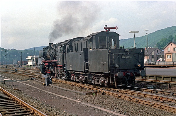 Foto:: DB 052 908-1 / Betzdorf / 20.08.1975 (Foto,Fotos,Bilder,Bild,)