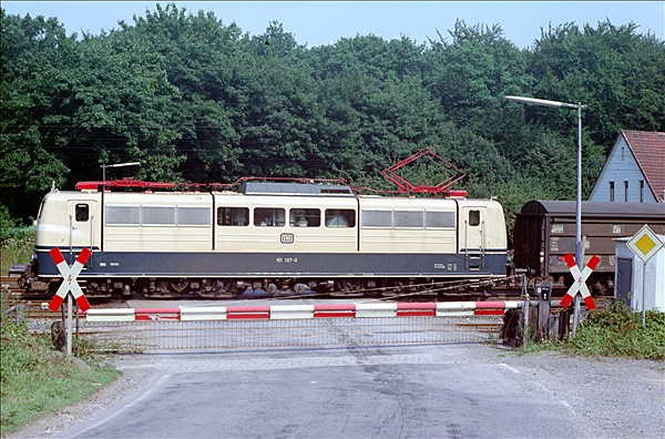 Foto:: DB 151 107-0 / Willebadessen / 26.08.1975 (Foto,Fotos,Bilder,Bild,)