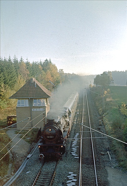 Foto:: DB 042 245-1 / Schwaney / 26.10.1975 (Foto,Fotos,Bilder,Bild,)