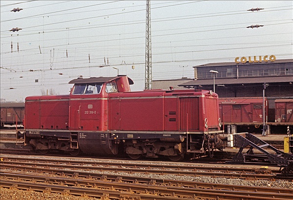 Foto:: DB 212 318-0 / Solingen-Ohligs / 06.03.1976 (Foto,Fotos,Bilder,Bild,)