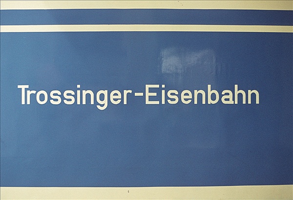 Foto:: Schriftzug "Trossinger Eisenbahn" / Trossingen / 10.08.1976 (Foto,Fotos,Bilder,Bild,)