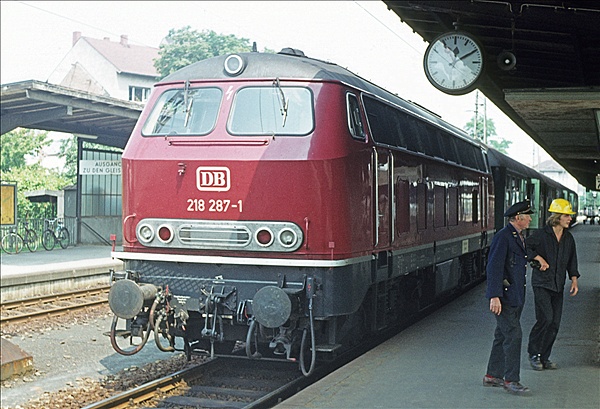 Foto:: DB 218 287-1 / Freiburg / 11.08.1976 (Foto,Fotos,Bilder,Bild,)