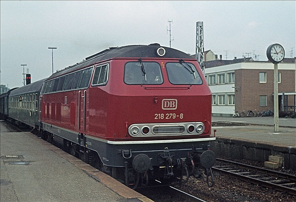 Foto:: DB 218 279-8 / Radolfzell / 12.08.1976 (Foto,Fotos,Bilder,Bild,)