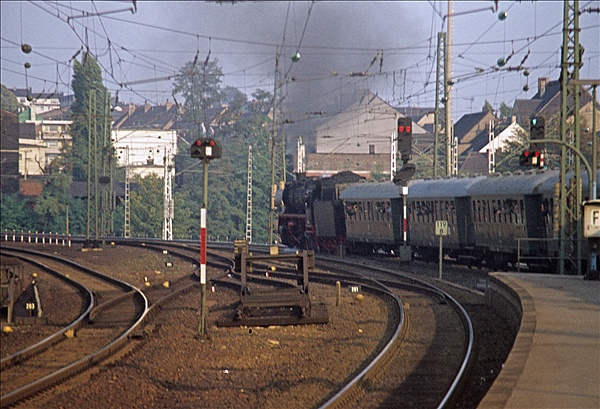 Foto:: DB 044 508-0 / Muelheim / 09.10.1976 (Foto,Fotos,Bilder,Bild,)