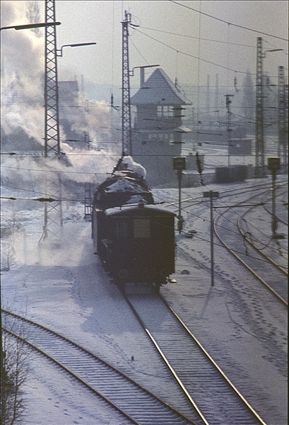 Foto:: DB 044 556-9 / Duisburg / 28.12.1976 (Foto,Fotos,Bilder,Bild,)