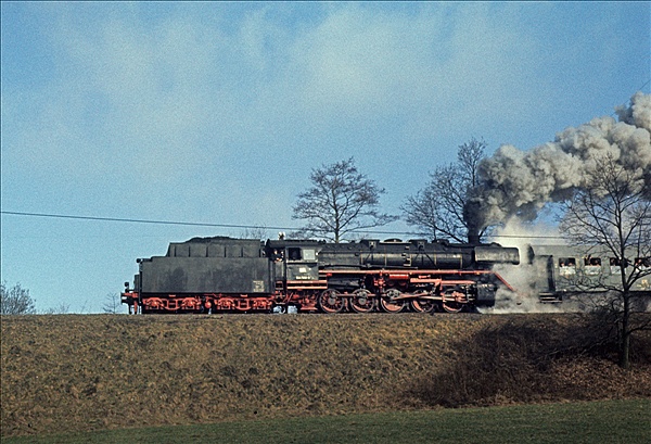 Foto:: DB 044 508-0 / Volme-Ehringhausen / 06.03.1977 (Foto,Fotos,Bilder,Bild,)