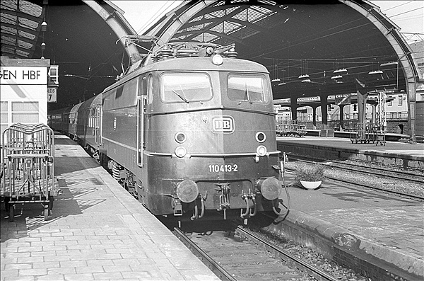 Foto:: DB 110 413-2 / Hagen / 05.03.1977 (Foto,Fotos,Bilder,Bild,)