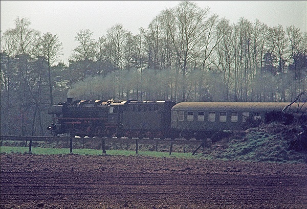 Foto:: DB 043 903-4 / Tecklingen / 20.03.1977 (Foto,Fotos,Bilder,Bild,)
