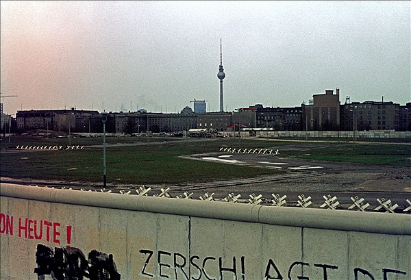 Foto:: Potsdamer Platz / Berlin / 10.04.1977 (Foto,Fotos,Bilder,Bild,)