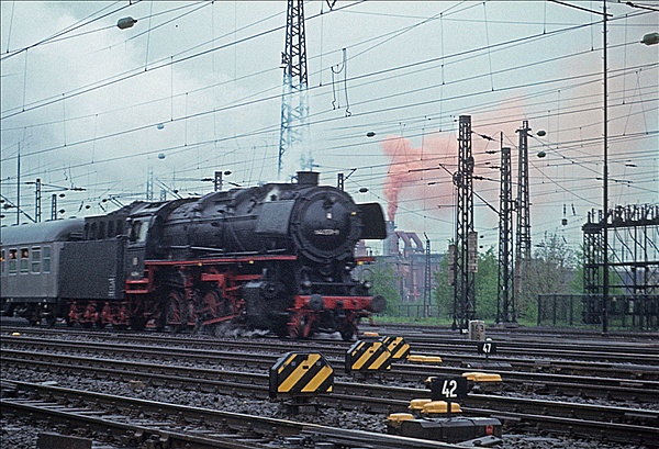 Foto:: DB 044 556-9 / Dortmund / 15.05.1977 (Foto,Fotos,Bilder,Bild,)