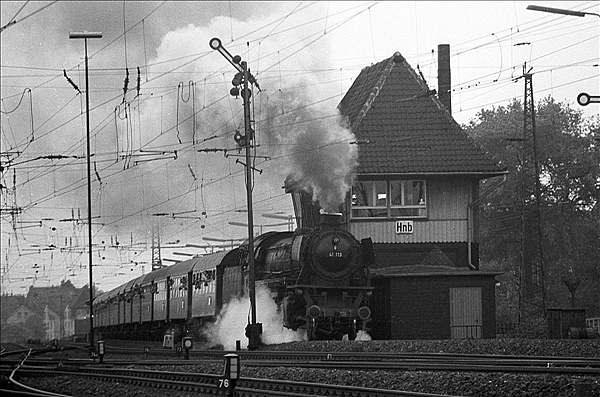 Foto:: DB 042 113-1 / Herne / 21.05.1977 (Foto,Fotos,Bilder,Bild,)