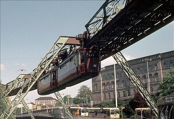 Foto:: Schwebebahn / Wuppertal / 28.05.1977 (Foto,Fotos,Bilder,Bild,)