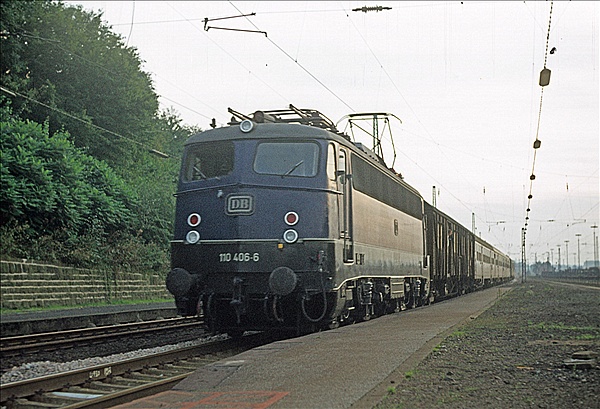 Foto:: DB 110 406-6 / Hagen / September 1977 (Foto,Fotos,Bilder,Bild,)