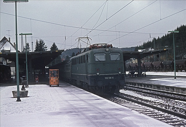 Foto:: DB 139 136-6 / Titisee / 30.12.1977 (Foto,Fotos,Bilder,Bild,)