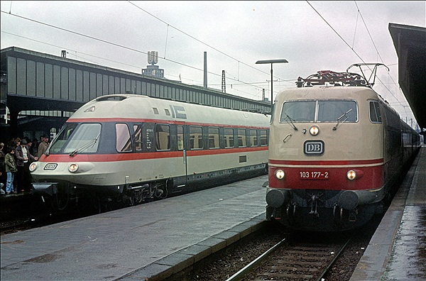 Foto:: DB 403 004-5 + DB 103 177-2 / Dortmund / 05.03.1978 (Foto,Fotos,Bilder,Bild,)