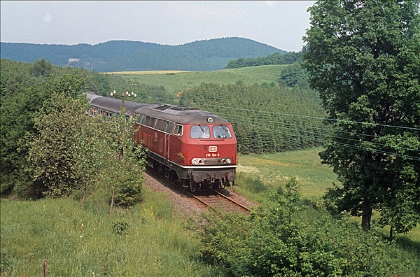 Foto:: DB 218 134-5 / Oberbruegge - Halver  / 03.06.1978 (Foto,Fotos,Bilder,Bild,)