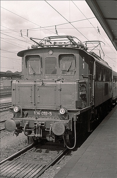 Foto:: DB 104 019-5 / Rheine / 26.08.1978 (Foto,Fotos,Bilder,Bild,)