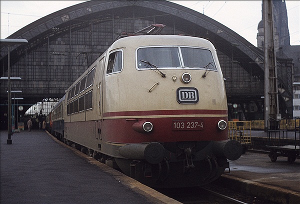Foto:: DB 103 237-4 / Koeln / 13.01.1979 (Foto,Fotos,Bilder,Bild,)