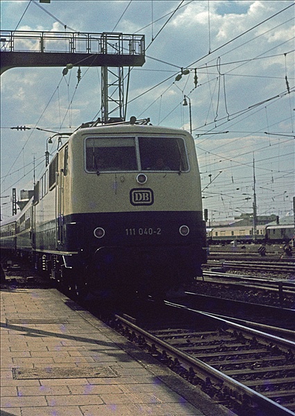 Foto:: DB 111 040-2 / Muenchen / 26.05.1979 (Foto,Fotos,Bilder,Bild,)