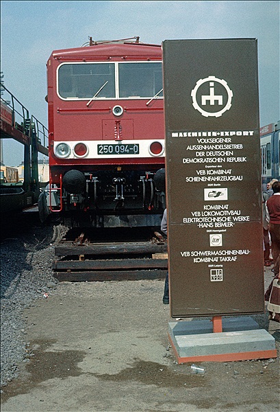 Foto:: DR 250 094-0 / Hamburg / 24.06.1979 (Foto,Fotos,Bilder,Bild,)