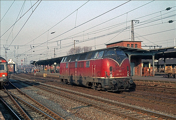 Foto:: DB 221 119-1 / Rheine / 28.10.1979 (Foto,Fotos,Bilder,Bild,)