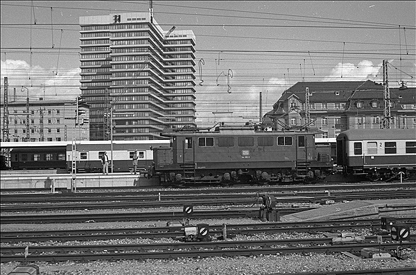 Foto:: DB 144 188-0 / Muenchen / 16.02.1980 (Foto,Fotos,Bilder,Bild,)