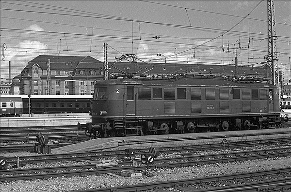 Foto:: DB 118 036-3 / Muenchen / 16.02.1980 (Foto,Fotos,Bilder,Bild,)