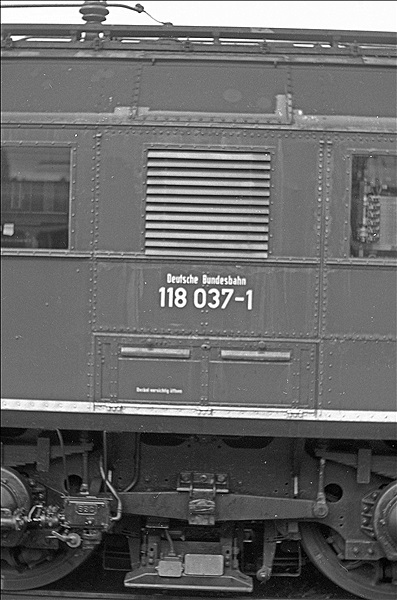 Foto:: DB 118 037-1 / Muenchen / 16.02.1980 (Foto,Fotos,Bilder,Bild,)