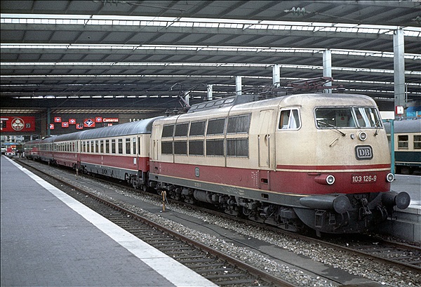 Foto:: DB 103 126-9 / Muenchen / 09.09.1980 (Foto,Fotos,Bilder,Bild,)