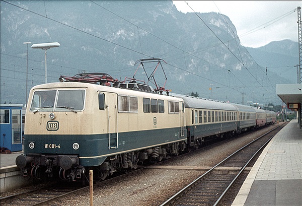 Foto:: DB 111 001-4 / Garmisch-Partenkirchen / 09.09.1980 (Foto,Fotos,Bilder,Bild,)