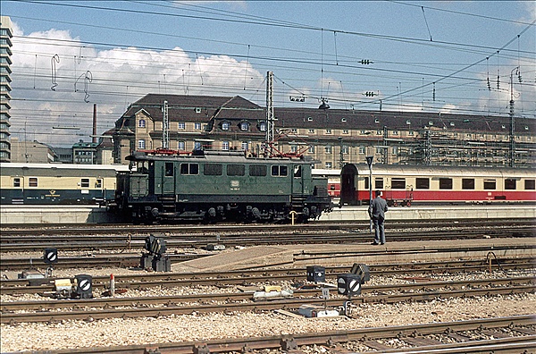 Foto:: DB 144 188-0 / Muenchen / 13.09.1980 (Foto,Fotos,Bilder,Bild,)
