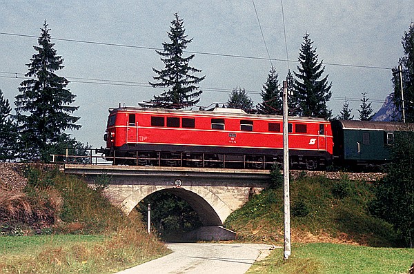 Foto:: OeBB 1110.15 / Mittenwald / 18.09.1980 (Foto,Fotos,Bilder,Bild,)