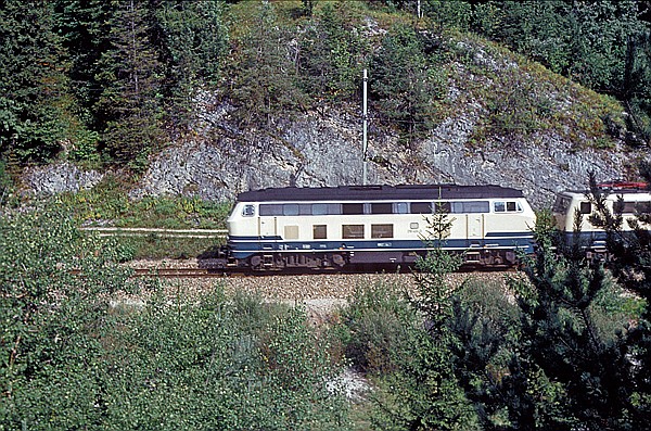 Foto:: DB 218 424-0 + DB 111 005-5 / Mittenwald / 18.09.1980 (Foto,Fotos,Bilder,Bild,)