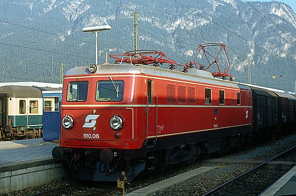 Foto:: OeBB 1110.06 / Garmisch-Partenkirchen / 19.09.1980 (Foto,Fotos,Bilder,Bild,)