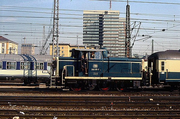 Foto:: DB 260 117-7 / Muenchen / 19.09.1980 (Foto,Fotos,Bilder,Bild,)