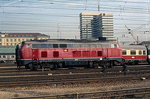 Foto:: DB 210 001-4 / Muenchen / 19.09.1980 (Foto,Fotos,Bilder,Bild,)