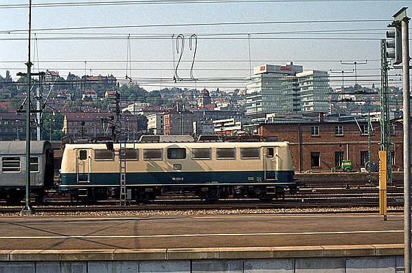 Foto:: DB 110 250-8 / Stuttgart / 19.09.1980 (Foto,Fotos,Bilder,Bild,)