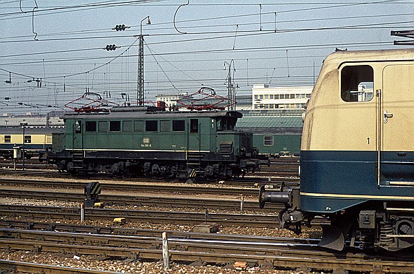Foto:: DB 144 091-6 / Muenchen / 22.09.1980 (Foto,Fotos,Bilder,Bild,)
